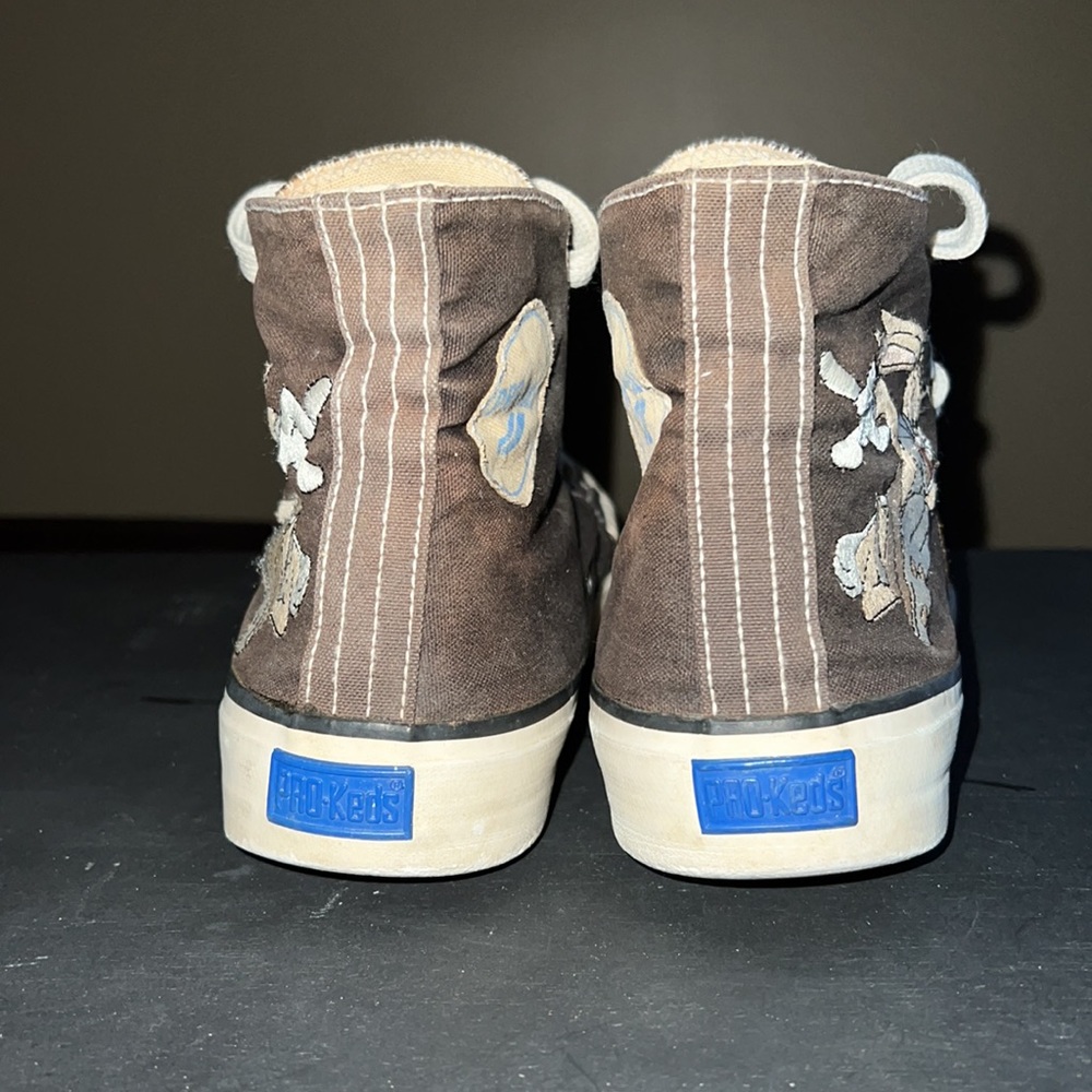 PRO Keds Canvas High Tops Bugs Bunny Blue Heel Tag Mens 9 1/2 Looney Tunes 1993 - Picture 3 of 14